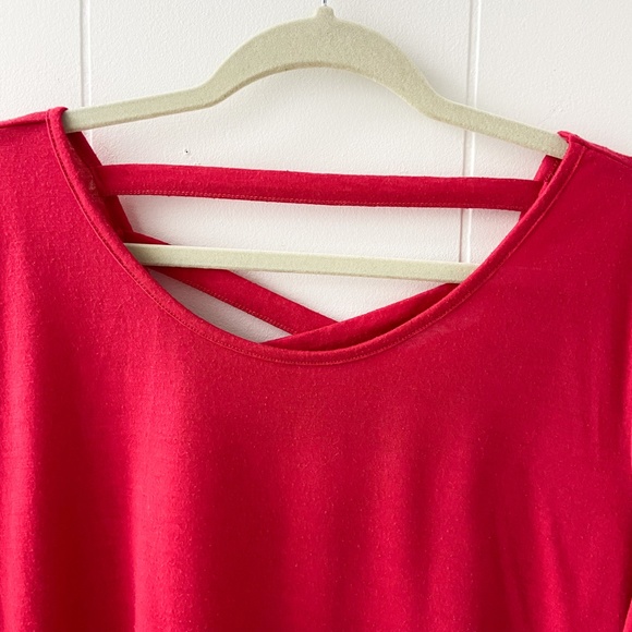 super soft pink tee, super soft pink t-shirt, lattice back detail tee - Picture 2 of 4